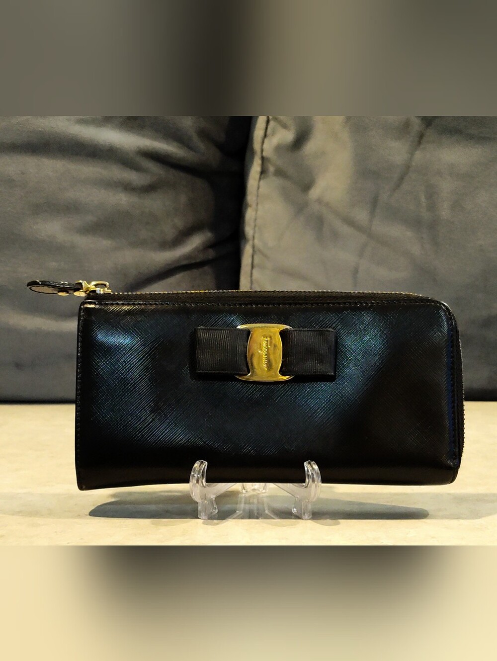 SALVATORE FERRAGAMO VARA RIBBON LEATHER CONTINENTAL ZIPPERED LONG WALLET